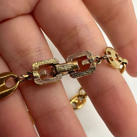 Givenchy Vintage Bracelet Gold Tone Anchor Chain - Picture 2 of 9